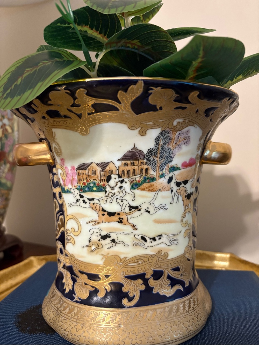 Vintage Navy Hunt Scene Planter